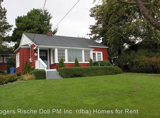 1540 SE Pioneer Way, Oak Harbor, WA 98277