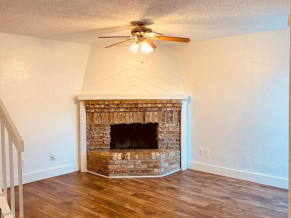 3rd image of 333 Melrose Dr APT 25A