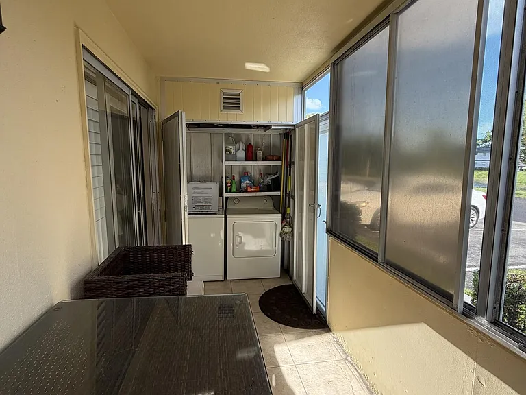 694 Brittany Park #O — Photo 15