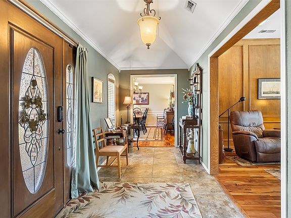 3rd image of 412 Pipeline Rd