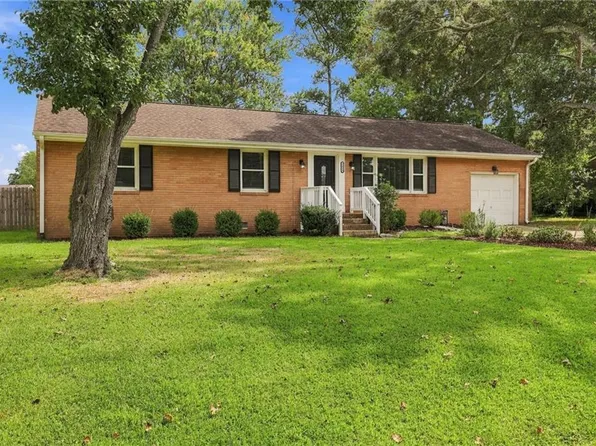 2449 Deerfield Cres, Chesapeake, VA 23321