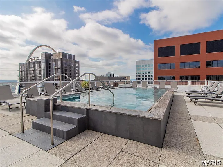 314 N Broadway Ave #1405 — Photo 4