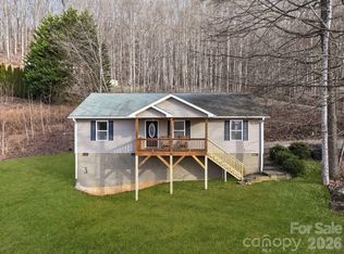 76 Hershel Ln, Swannanoa, NC 28778