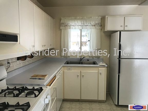 3rd image of 3125 Carolina St NE