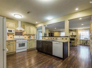 1210 W 3rd St, Edgerton, KS 66021