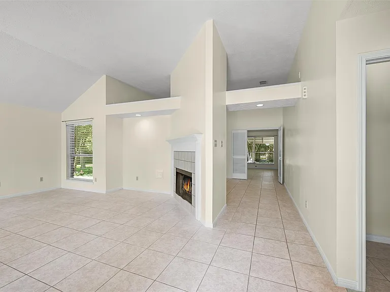17402 Eastwood Cir — Photo 4