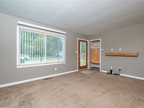 3rd image of 346 Haven Ave