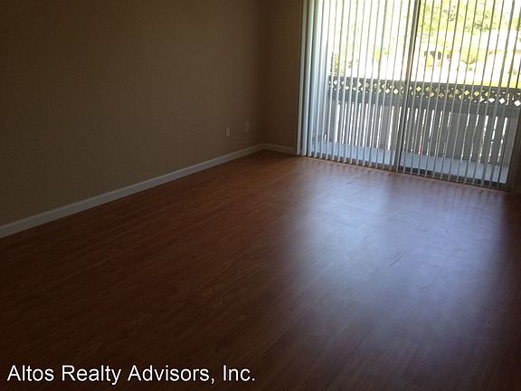 4th image of 565 Saratoga Ave APT 15