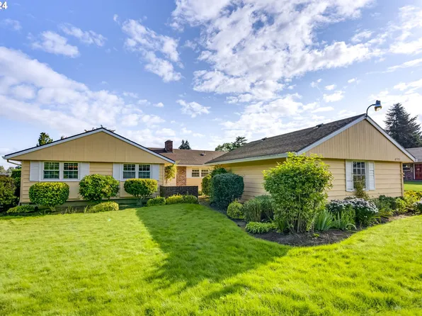 6551 SE Pinecreek Way, Milwaukie, OR 97267