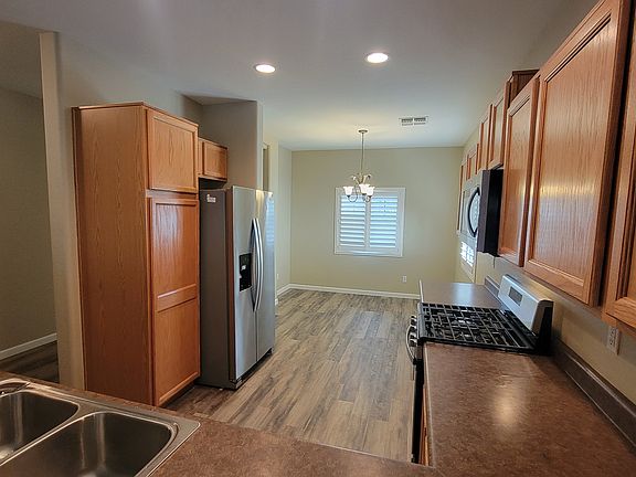 5th image of 15417 N 172nd Ave