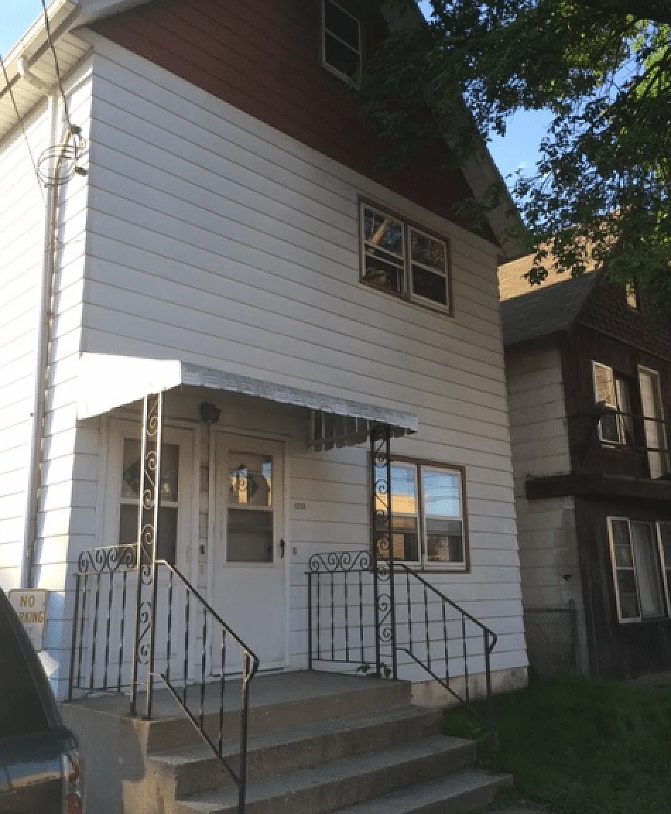 1212 Williamson St — Photo 2