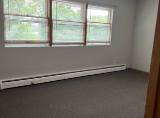 958 Manvel St APT 6, Saint Paul, MN 55114