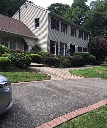 3rd image of 21 Ashley Ln