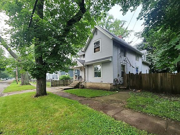 2nd image of 121 Bates St