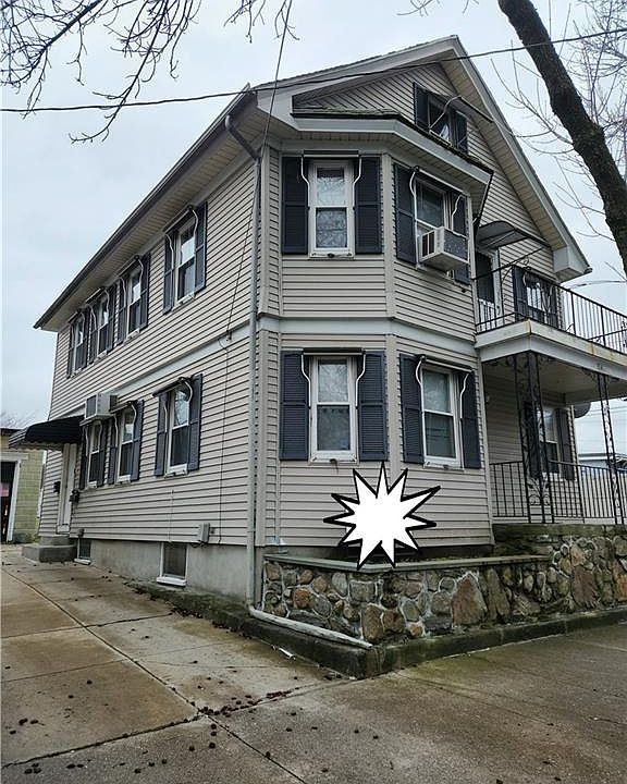 1st image of 104 Silver Lake Ave