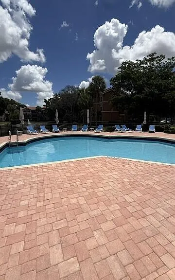 8741 Wiles Rd #305 — Photo 30