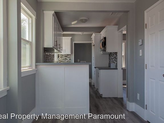 3rd image of 1119 1/2 Calada St