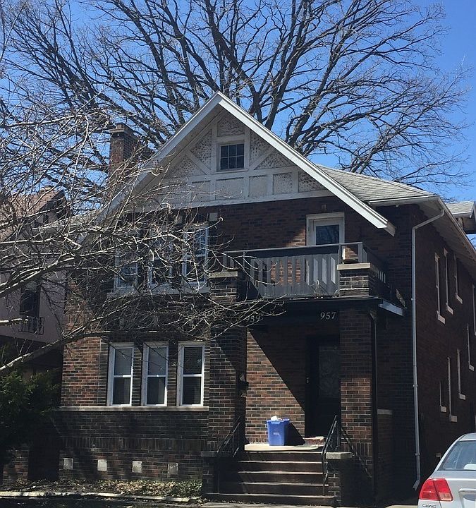 1st image of 959 Victoria Ave #957