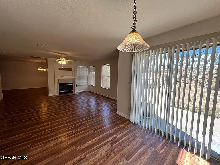 7105 Tierra Roja St — Photo 12