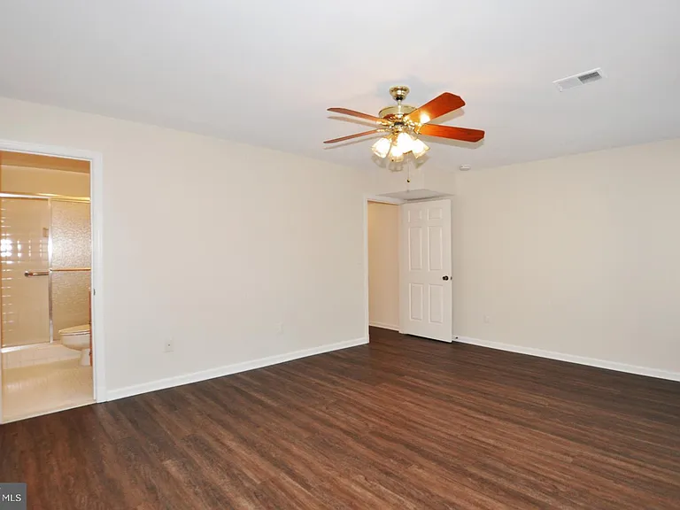 4847 Sangamore Rd #24 — Photo 18