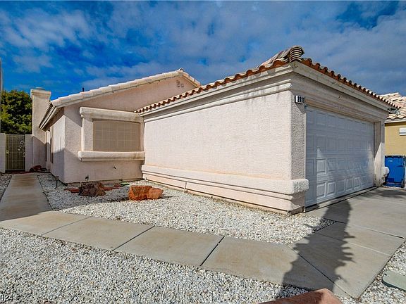 3rd image of 2081 Brassy Dr