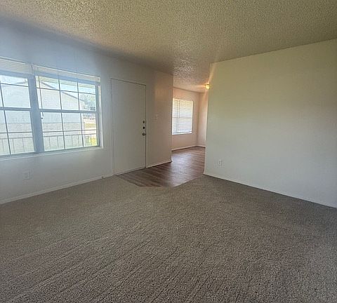 4th image of 106 Ladybird Ln Unit C