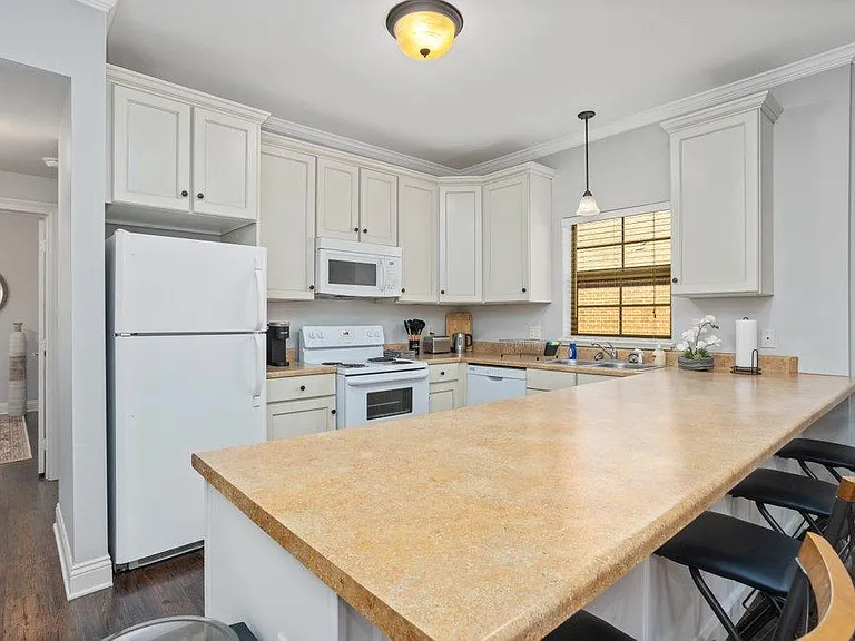621 Gayle St #A — Photo 12