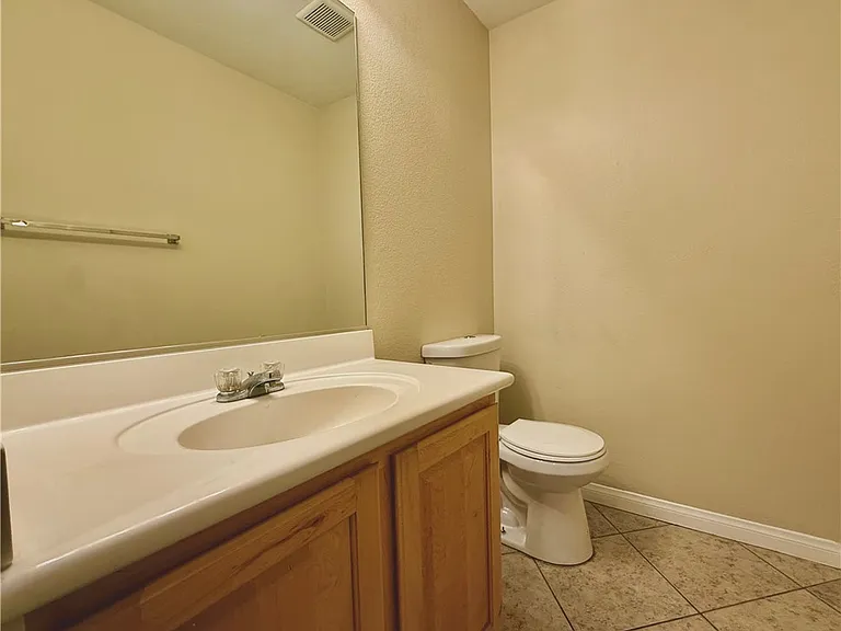 10256 Missouri Meadows St — Photo 16