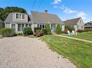 22 Namcook Rd, Narragansett, RI 02882