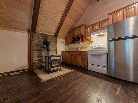 3rd image of 274 Corbin Dr