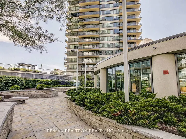 2230 Lake Shore Blvd W #801 — Photo 24