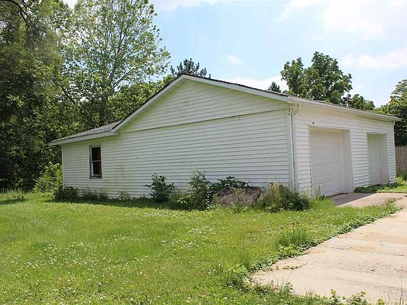 2nd image of 522 S Byron Ct