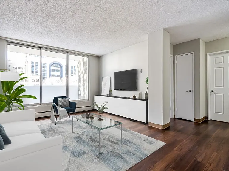 924 7th Ave SW — Photo 9
