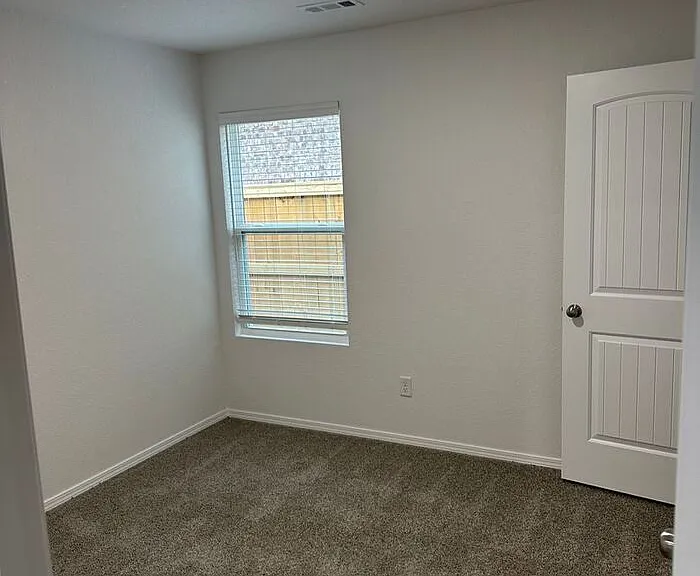 8213 Eastwood Creek Dr — Photo 13