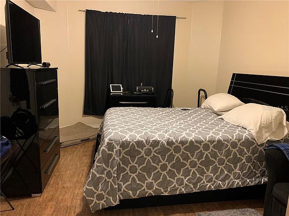 5th image of 10831 Windsor Walk Dr #1109