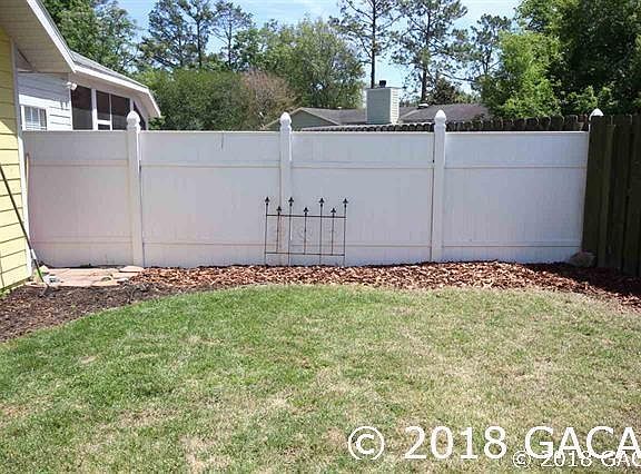 3rd image of 11702 NW 61st Ter