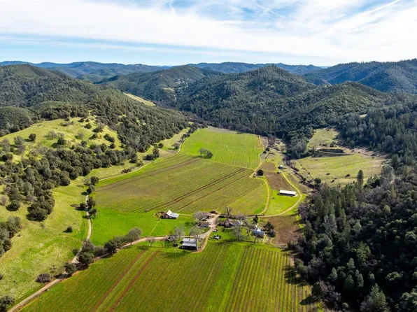 7449 Esmeralda Rd, San Andreas, CA 95249