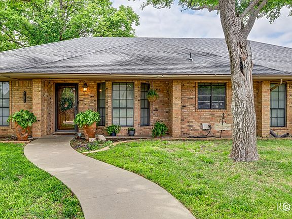 5th image of 3221 Palo Duro Dr