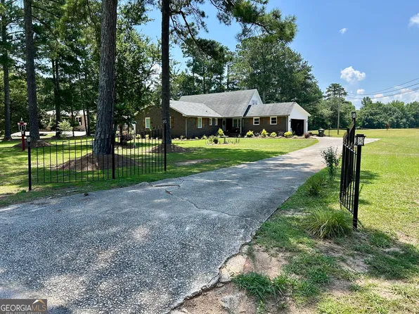 1231 Golf Course Rd, Elberton, GA 30635