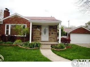 20927 Fleetwood Dr, Harper Woods, MI 48225