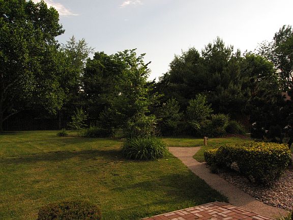 4th image of 746 Cindy Blair Way