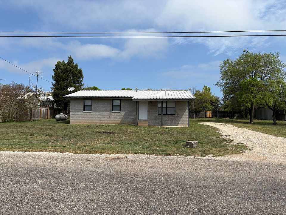 1st image of 105 Deloris Dr