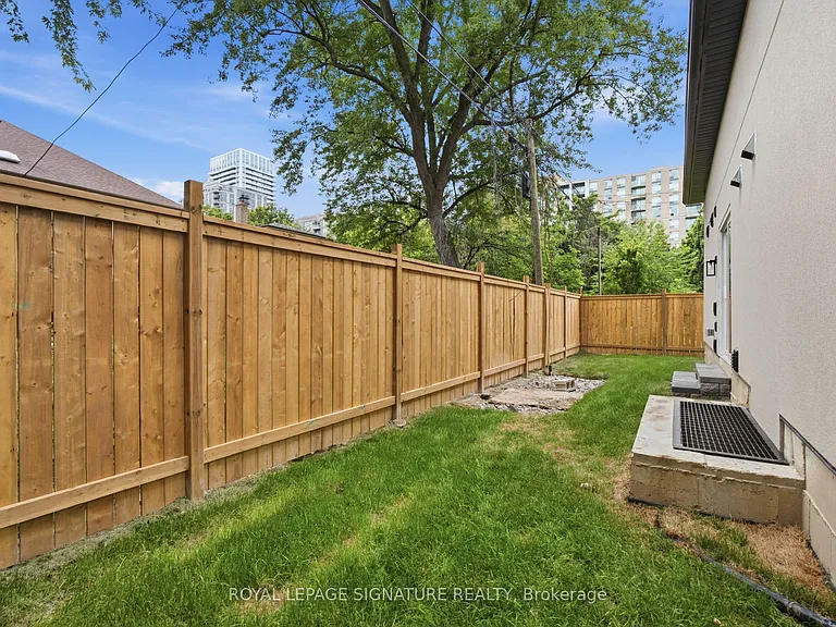 53 Bishop Ave #1A — Photo 29