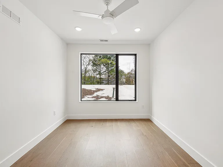 29 Enterprise St #109 — Photo 7