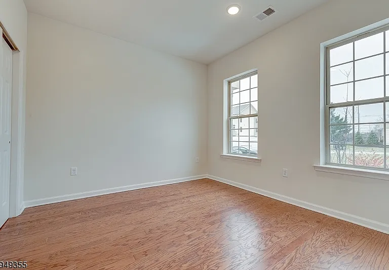 15 Braeburn Ct — Photo 12