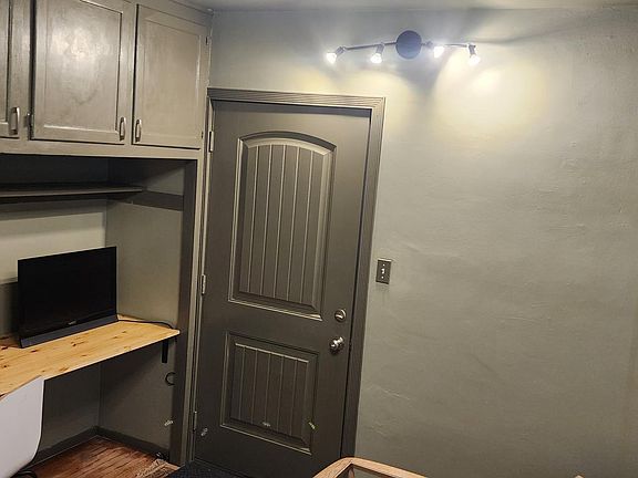 5th image of 2631 E Ocean Ave