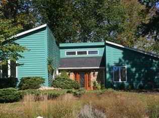 1242 Lucerne Ln, Lawrenceburg, IN 47025