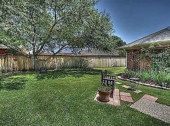 5th image of 3813 Pointe Loma Dr