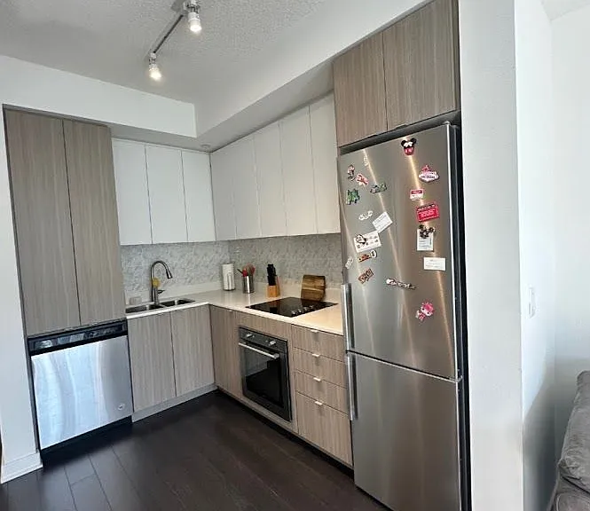 5230 Dundas St #A607 — Photo 7