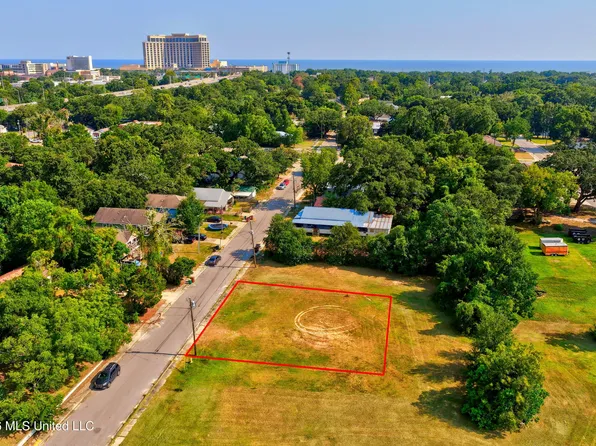 506 Seal Ave, Biloxi, MS 39530